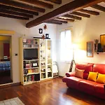 Maison Mondrian, A Due Passi Dal Duomo Modena