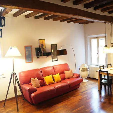 公寓 Maison Mondrian, A Due Passi Dal Duomo 摩德纳