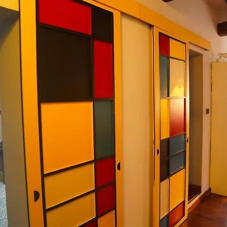 Maison Mondrian Appartamento Con Ascensore A Due Passi Dal Duomo Appartement